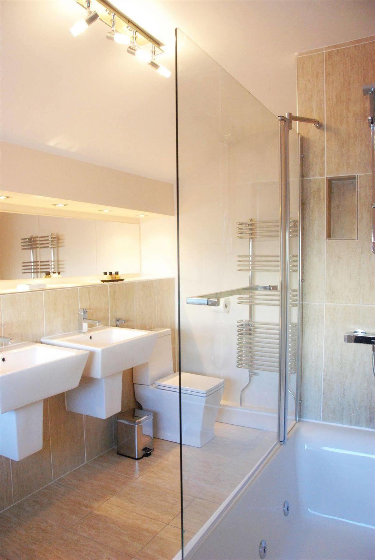 Waters Reach Guest House Christchurch  Extérieur photo