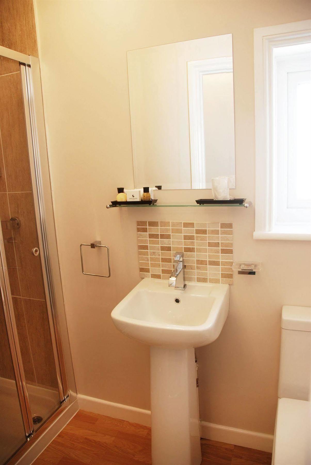 Waters Reach Guest House Christchurch  Extérieur photo