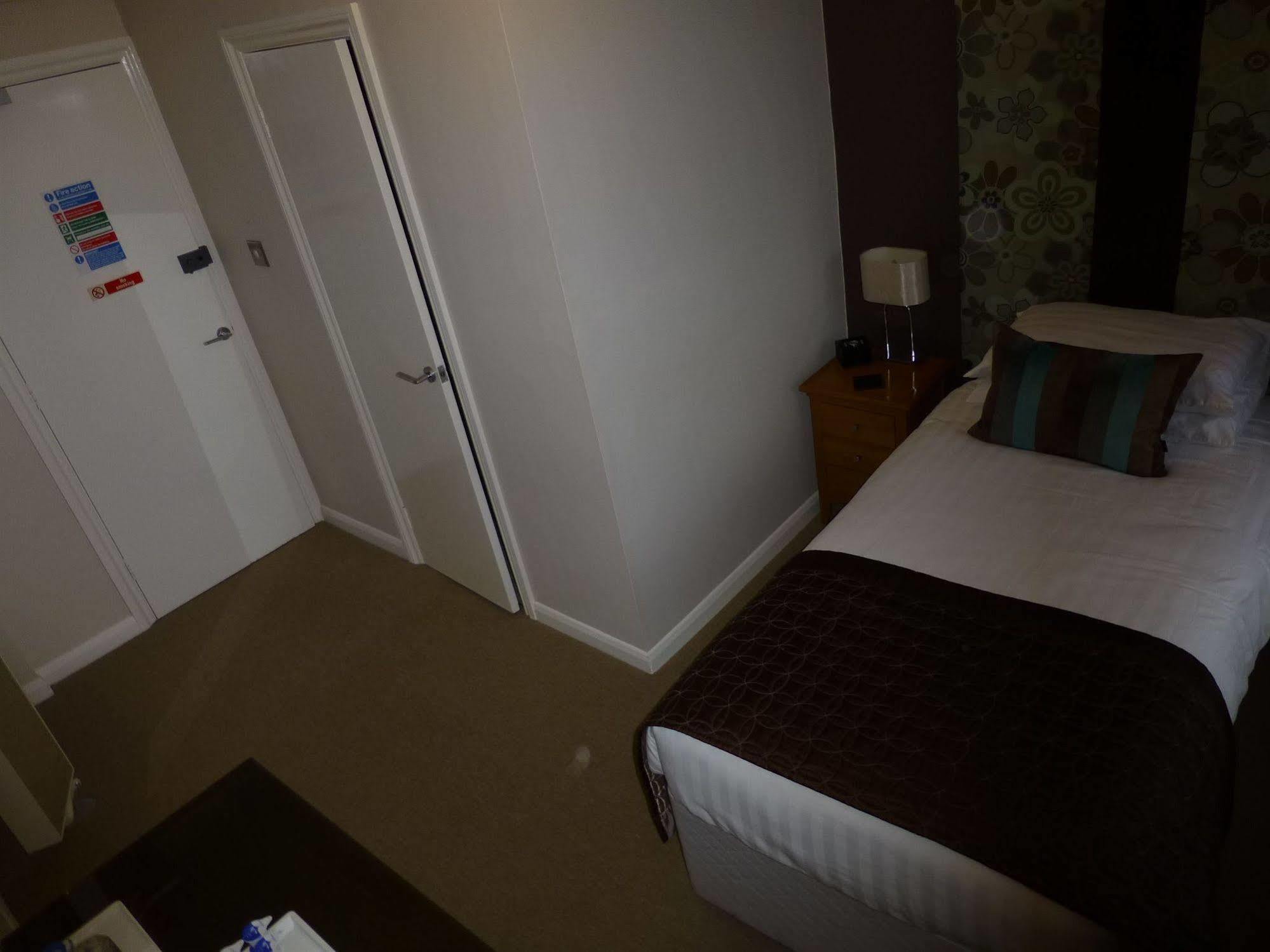 Waters Reach Guest House Christchurch  Extérieur photo